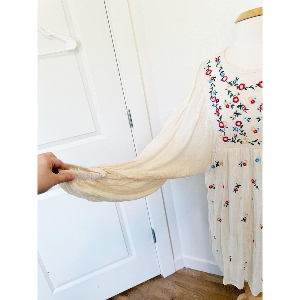 Umgee NWOTWomen's Size M Ivory Floral Embroidered Knee legnth Dress boho chic - Picture 7 of 10